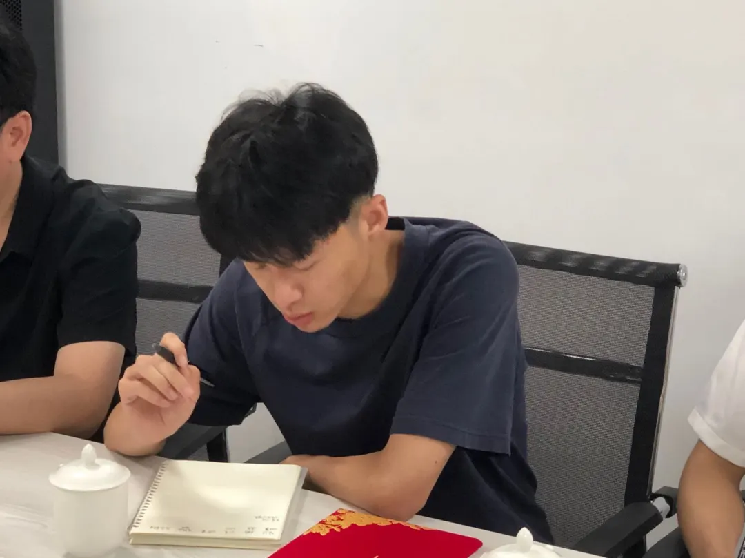 季恺.jpg 图片