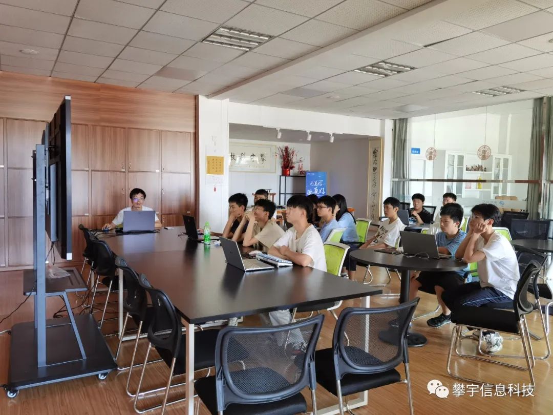 攀家学院 | 引导成长·温情关爱：最快的脚步不是冲刺，而是坚持(图18)