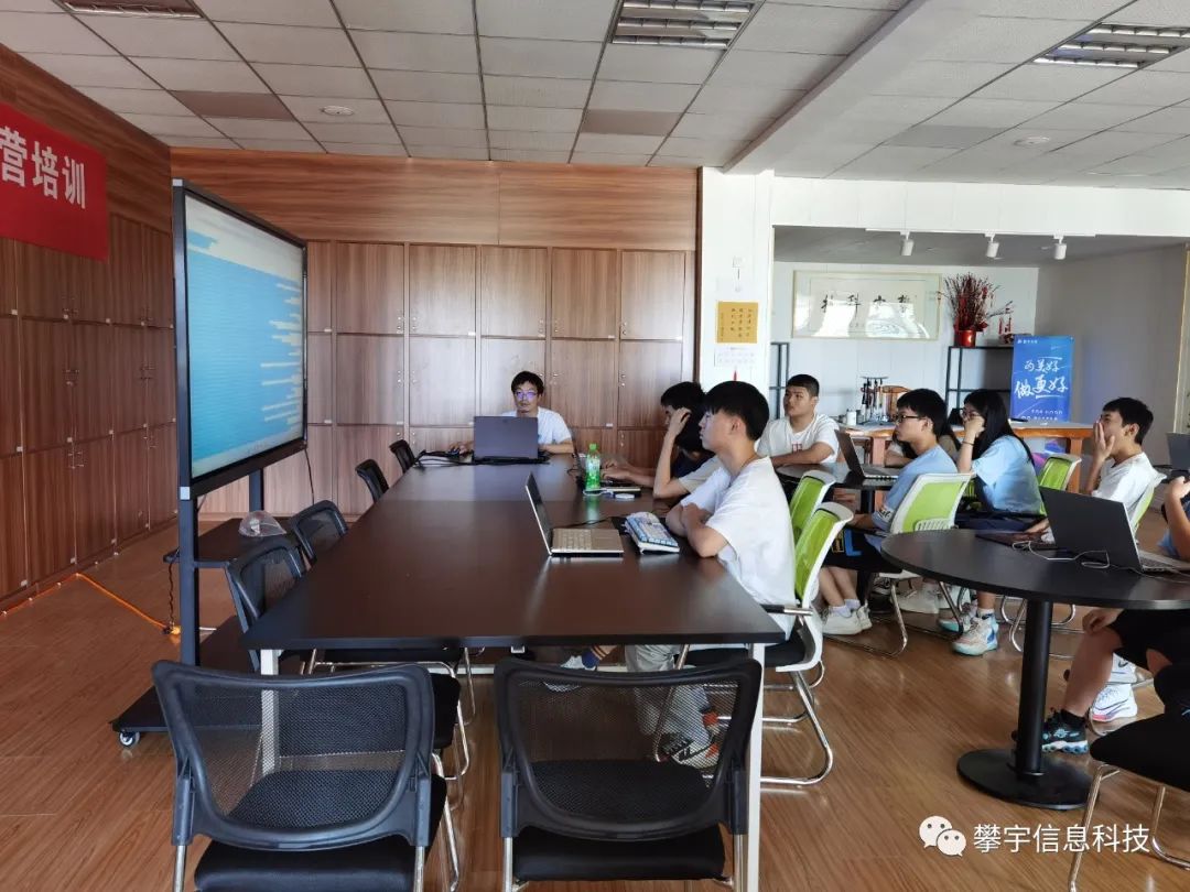 青蓝相承 赓续前行 | 2022级校企合作实训班开班仪式暨攀家学院首届拜师仪式成功举办(图9)