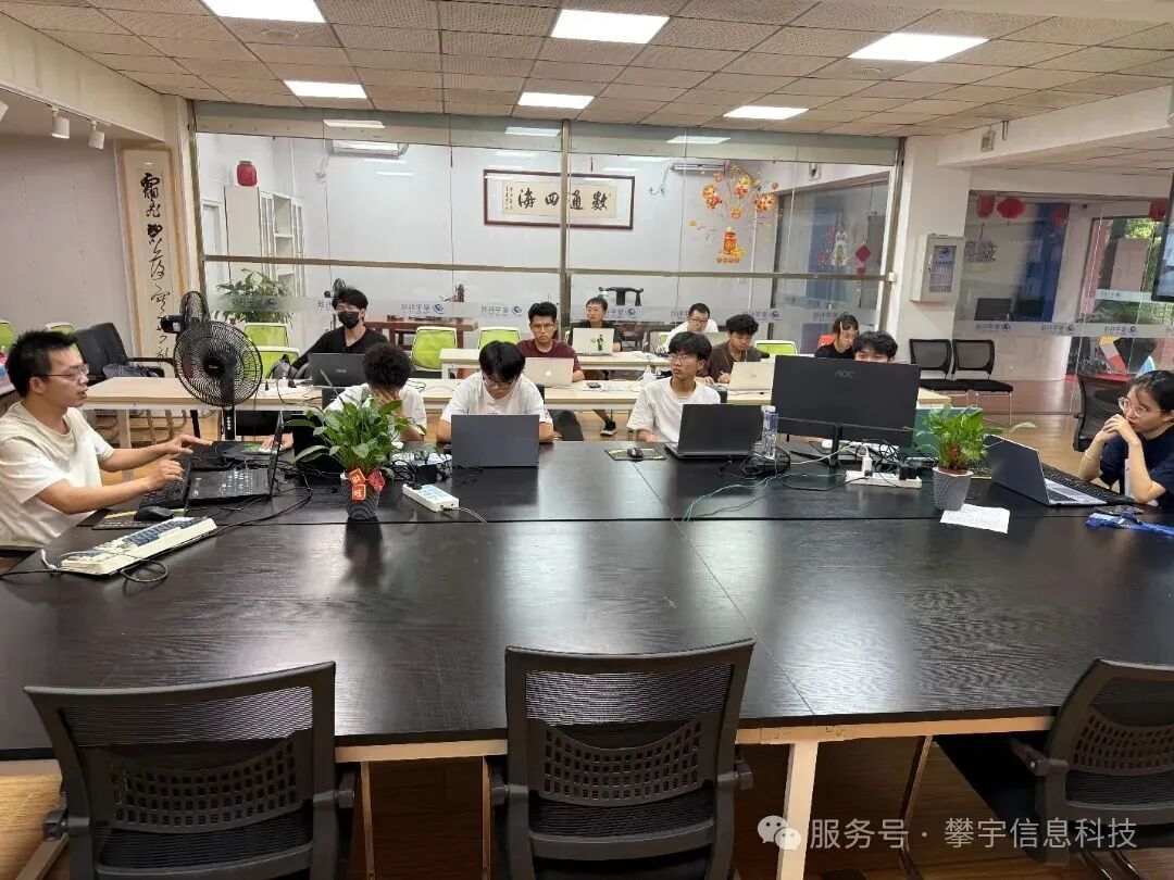 代码铸就专业，青春定义未来｜我司在安溪华侨职校举办首届（2025年）准大学生暑期编程集训营(图7)