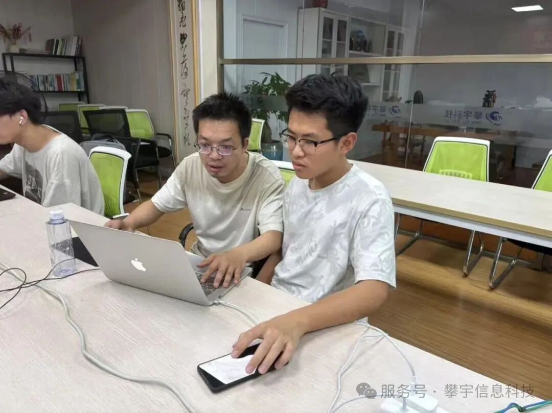 代码铸就专业，青春定义未来｜我司在安溪华侨职校举办首届（2025年）准大学生暑期编程集训营(图5)