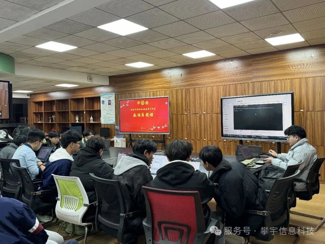 攀宇(宇拓)科技|代码传递梦想,匠心点亮未来 :福州总部技术工程师赋能安溪华侨职校实训班课堂纪实(二)(图23) 攀宇(宇拓)科技|代码传递梦想,匠心点亮未来 :福州总部技术工程师赋能安溪华侨职校实训班课堂纪实(二)(图23)