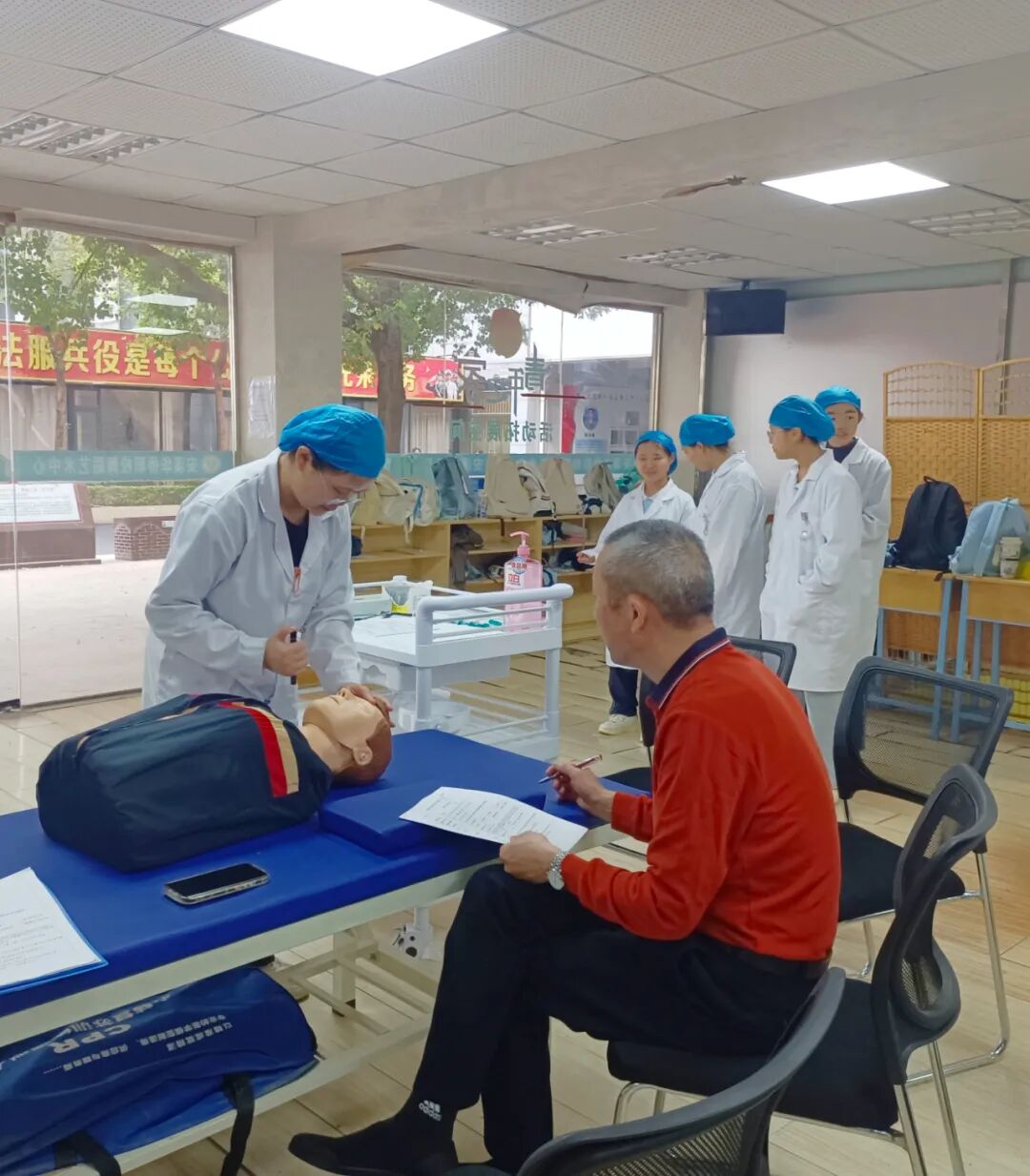 我司在人才培养基地成功举办安溪华侨职校2022级(医药卫生类)专业技能考试培训活动(图19) 我司在人才培养基地成功举办安溪华侨职校2022级(医药卫生类)专业技能考试培训活动(图19)