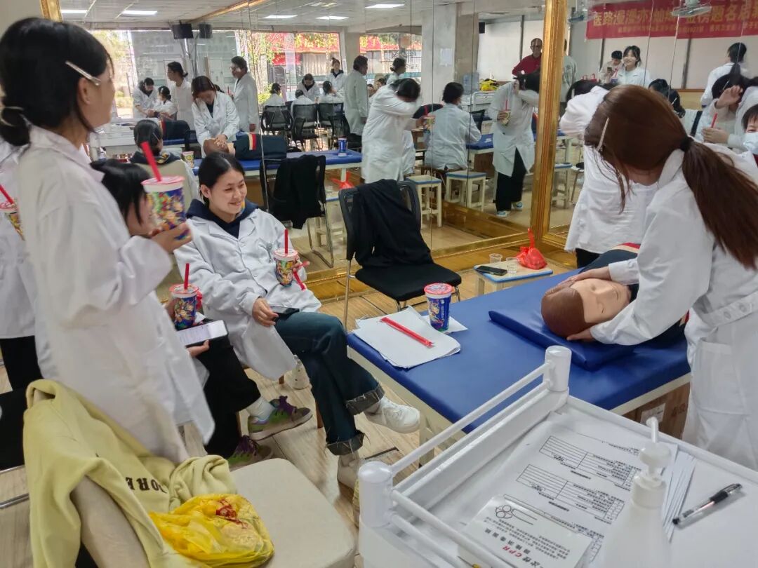 我司在人才培养基地成功举办安溪华侨职校2022级（医药卫生类）专业技能考试培训活动(图4)