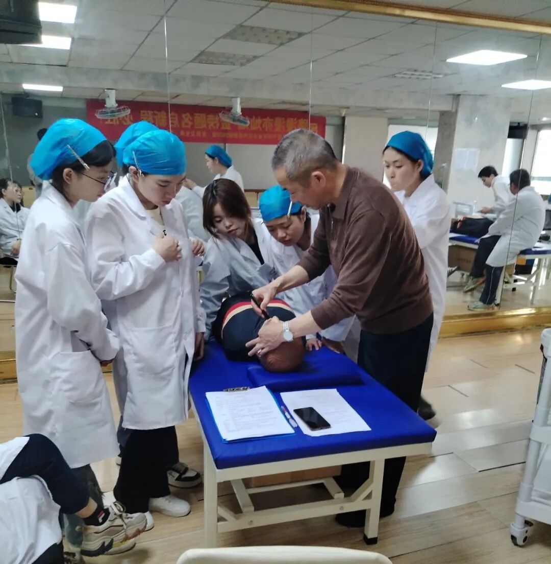 我司在人才培养基地成功举办安溪华侨职校2022级(医药卫生类)专业技能考试培训活动(图17) 我司在人才培养基地成功举办安溪华侨职校2022级(医药卫生类)专业技能考试培训活动(图17)