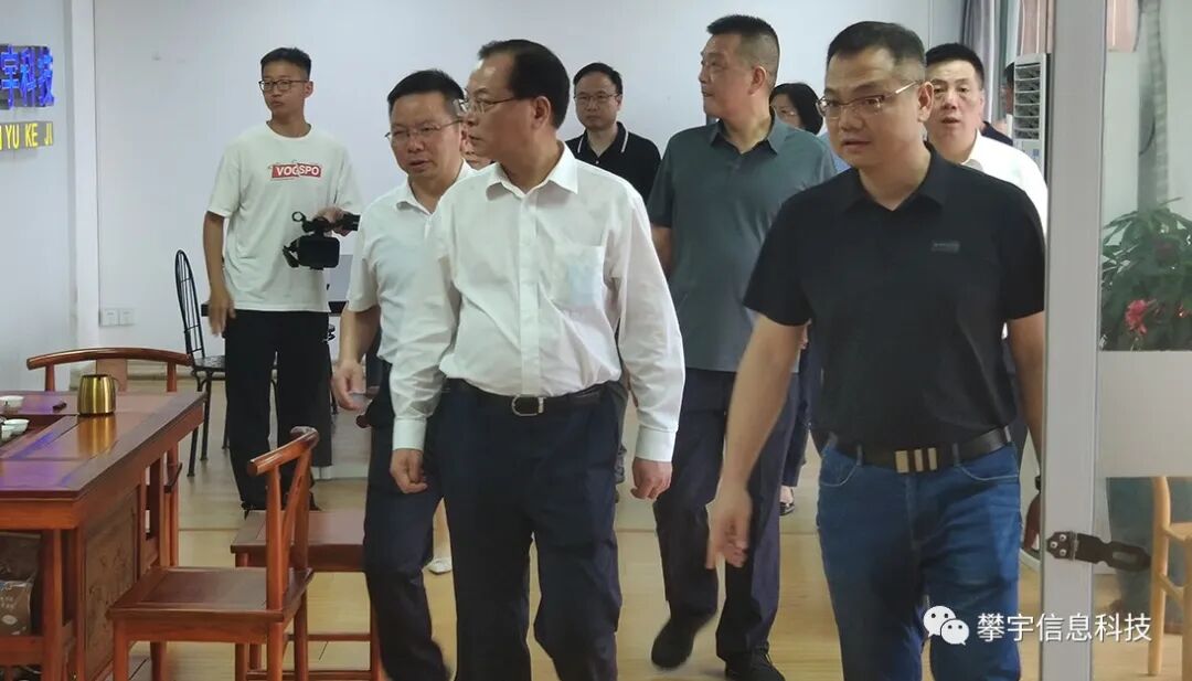 校企合作&共育新才｜福州大学厦门工艺美术学院林金强副书记一行莅临我司人才培养基地参观指导(图12)